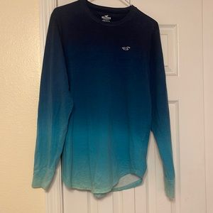 Hollister Curved Hem Tee 🤙🌍